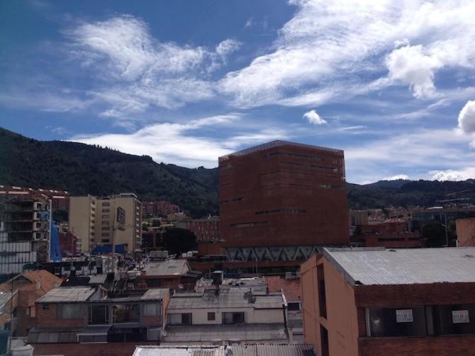 Apartasuite Edificio Monir Bogotá Kültér fotó